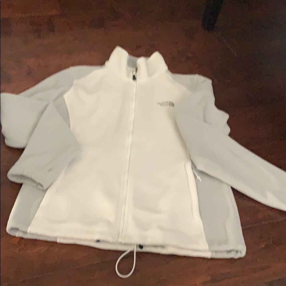 North face fleece jacket women’s medium